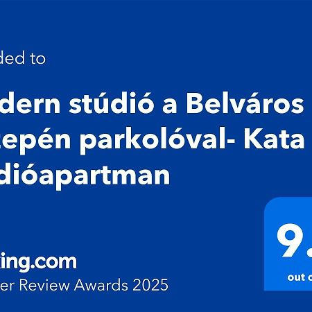Modern Studio A Belvaros Koezepen Parkoloval- Kata Studioapartman غيور المظهر الخارجي الصورة